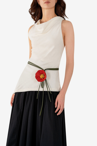 BELT BAG + BAG CHARM - CAYENA in Carmín