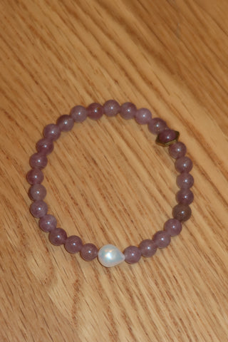 Stone Bracelet - Madagascar Quartz + Baroque