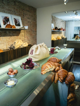 MAXI CROISSANT— RAFFIA VINO