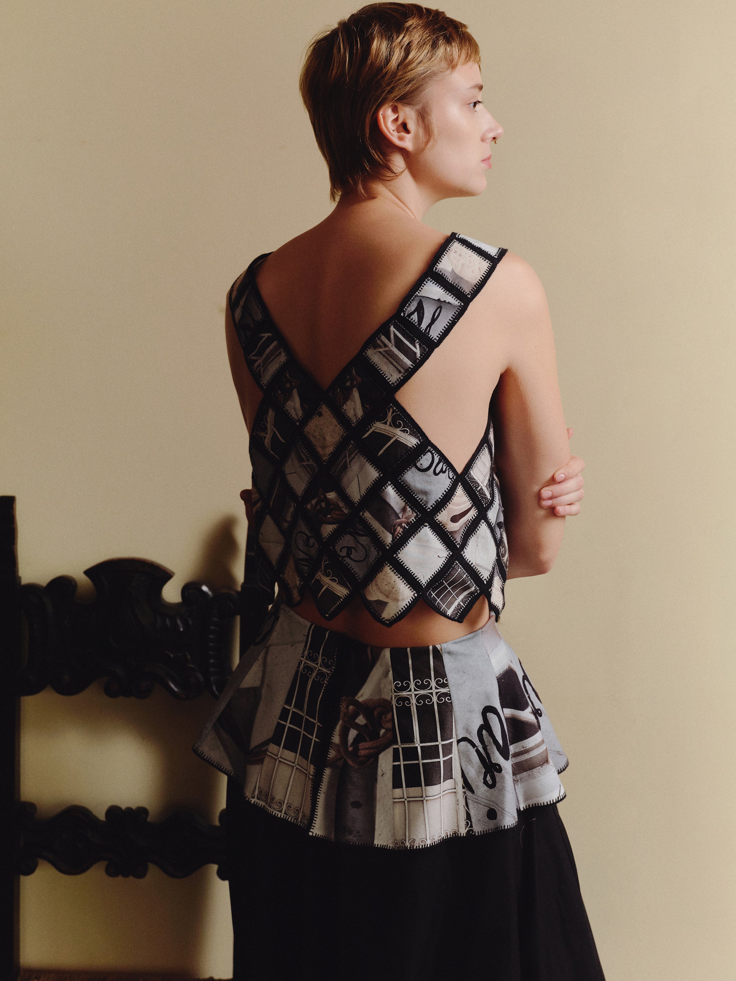 CUERDAS BLACK VEST